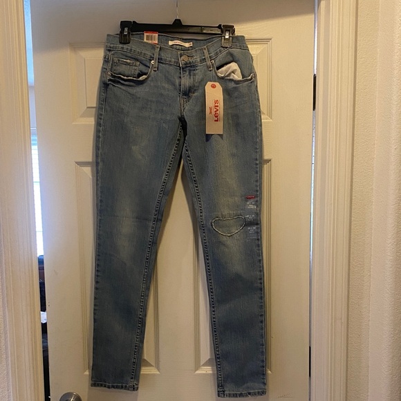 Levi's Denim - Levi's Woman’s low rise, skinny jeans